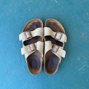 Women’s SIZE 9-9.5 (40) REGULAR/WIDE Birkenstock: Arizona: Suede Leather: Taupe